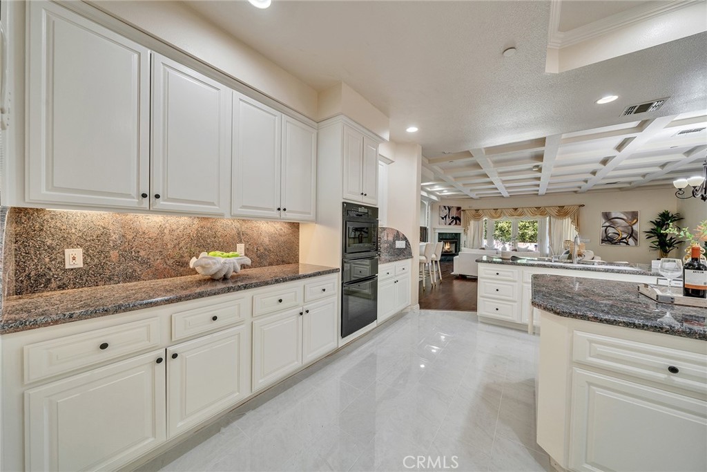 1768 Oakwood Avenue Property Photo 18