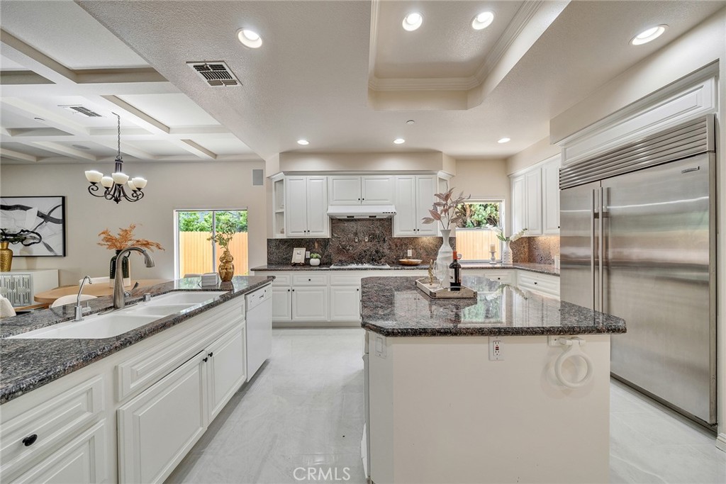 1768 Oakwood Avenue Property Photo 20