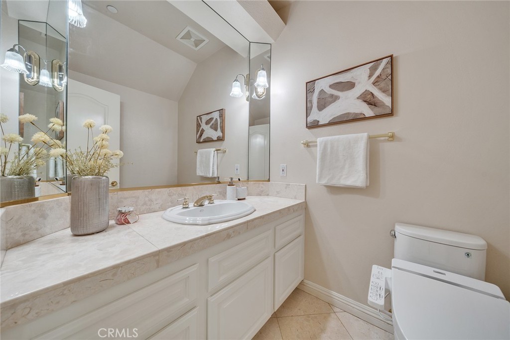 1768 Oakwood Avenue Property Photo 35