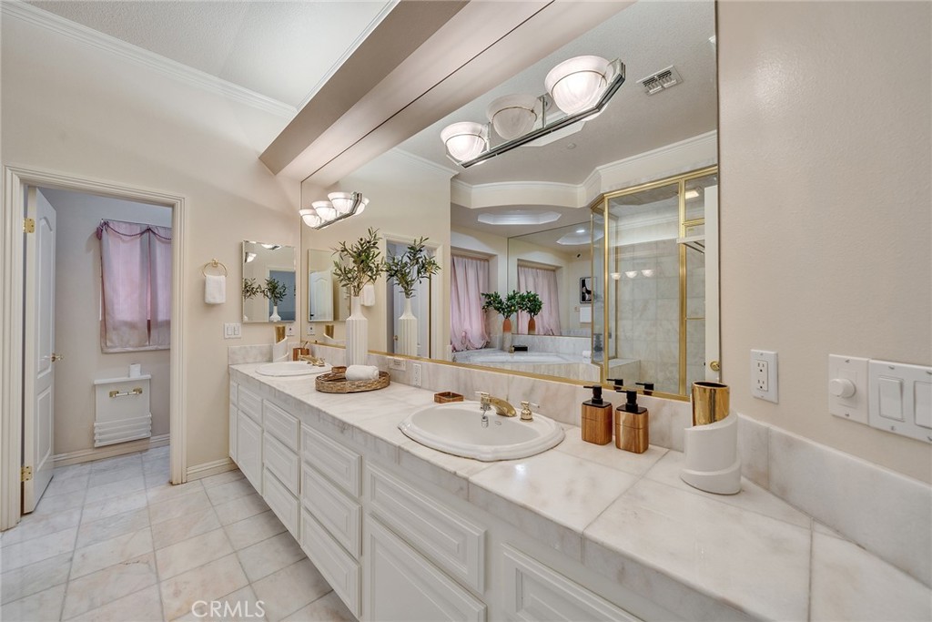 1768 Oakwood Avenue Property Photo 43
