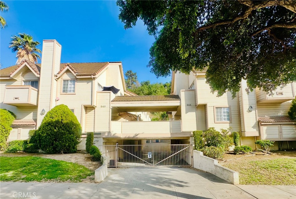 241 Monterey Road G Property Photo 1