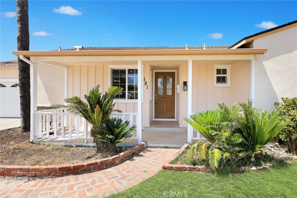 181 W Casad Street Property Photo 3