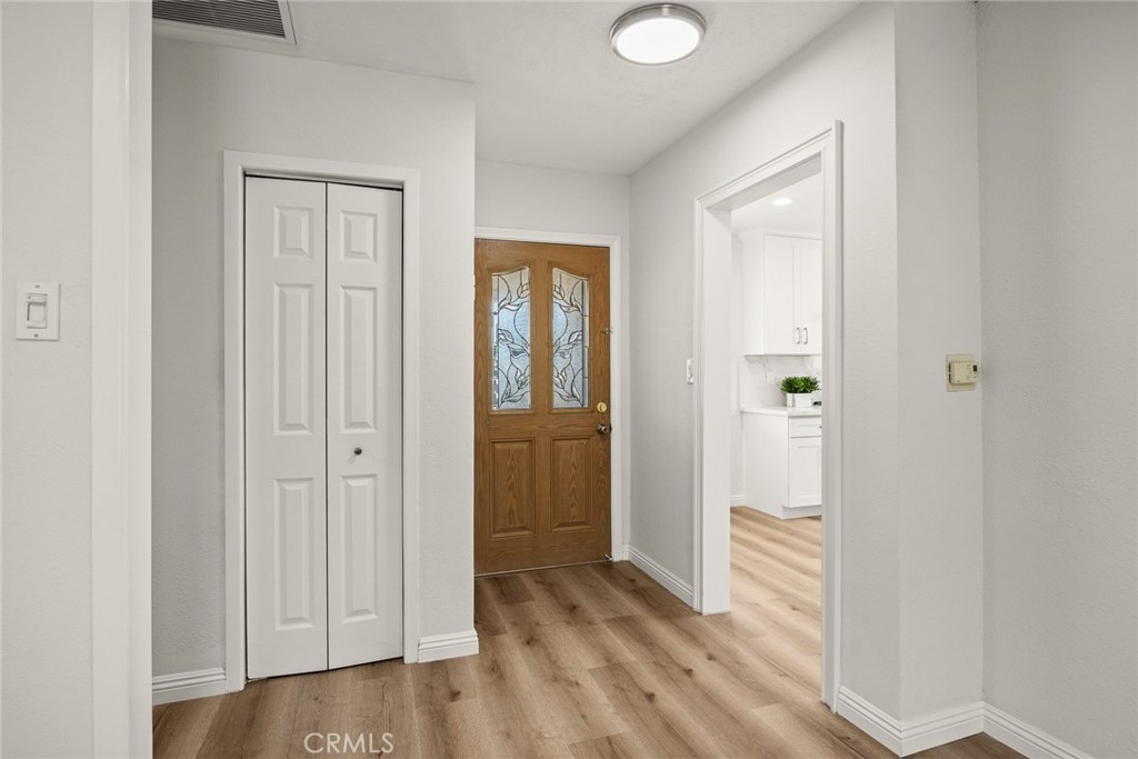 181 W Casad Street Property Photo 5