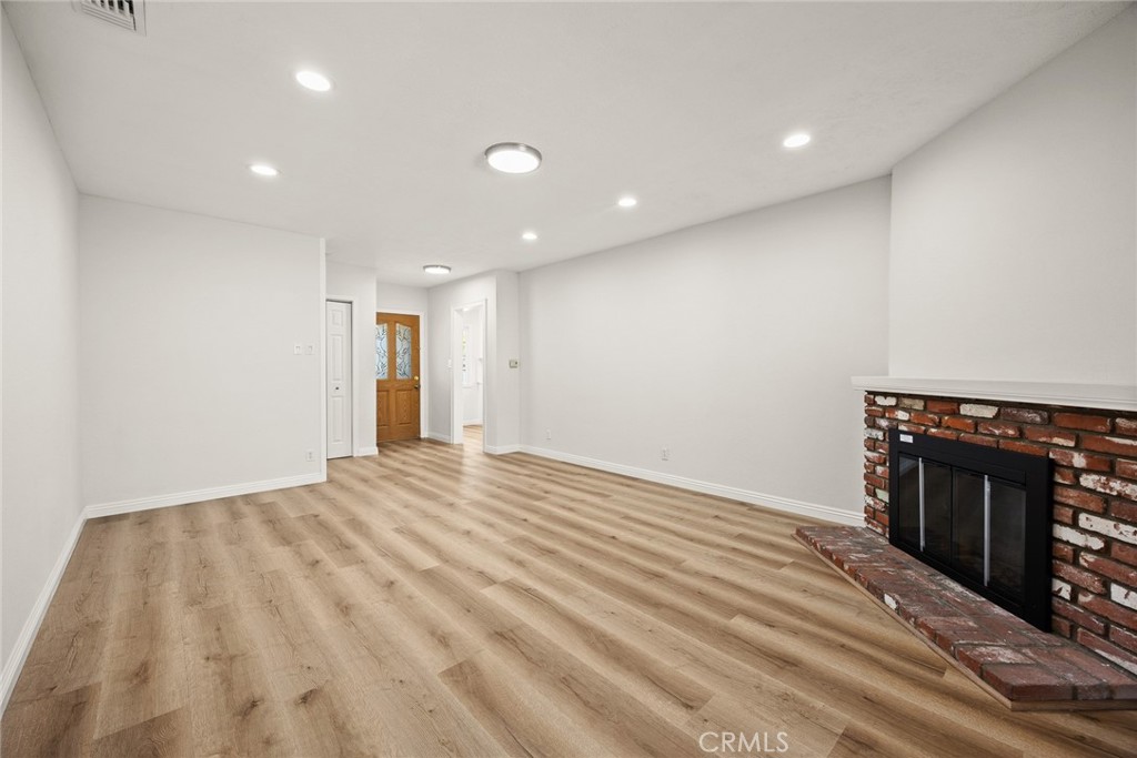 181 W Casad Street Property Photo 7