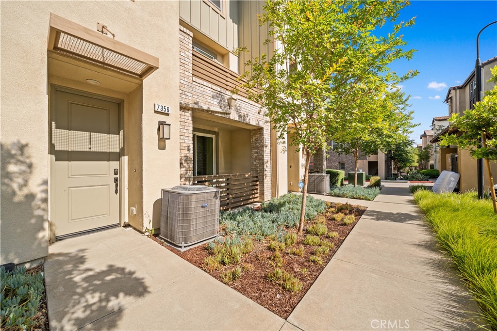 7356 Luminaire Place Property Photo 4