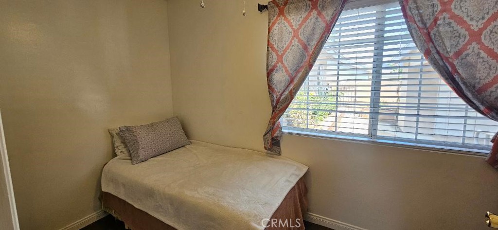 17441 Hiawatha Street Property Photo 5