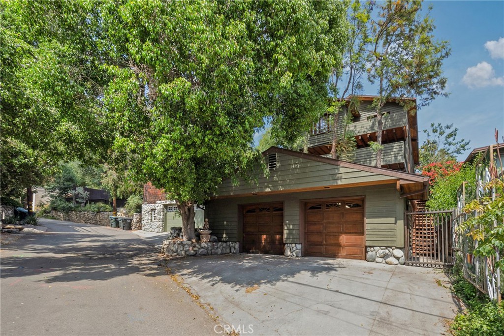 561 Alta Vista Drive Property Photo 12