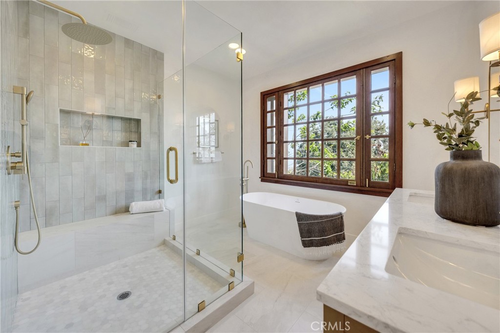 561 Alta Vista Drive Property Photo 24
