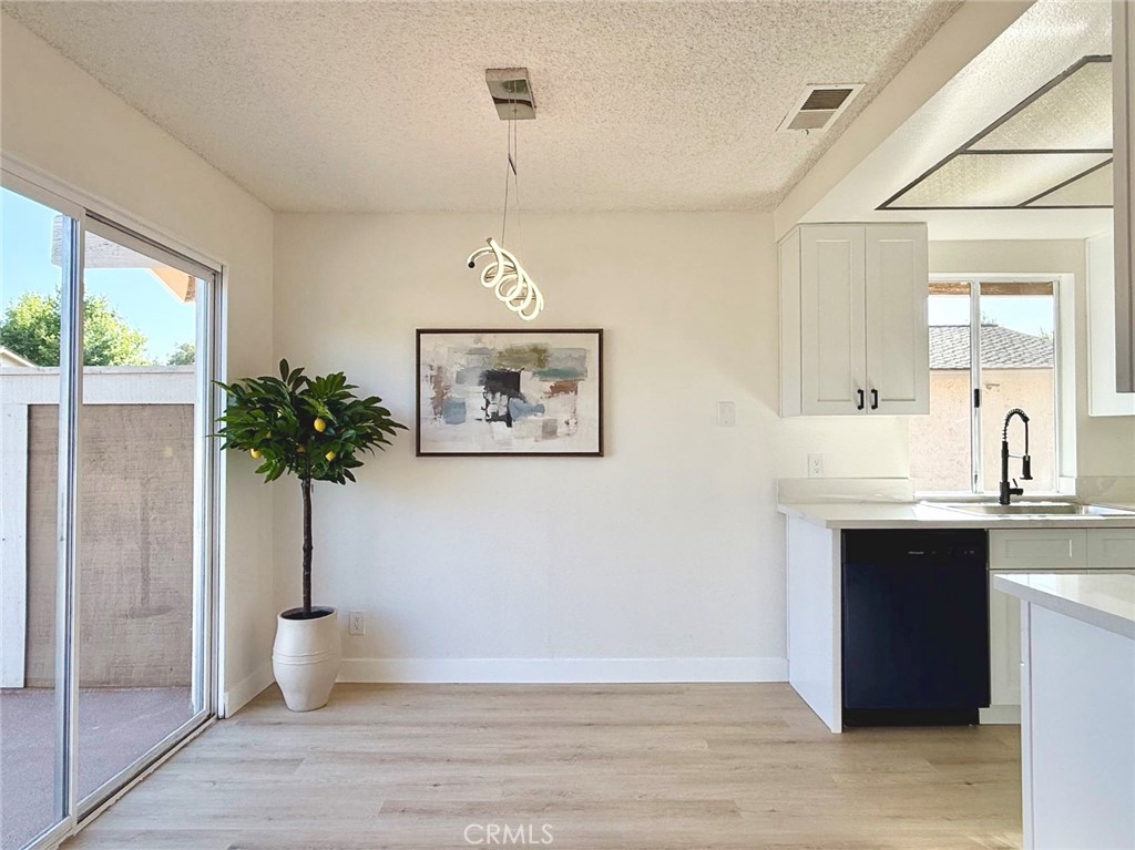 1850 Pritchard Way Property Photo 4