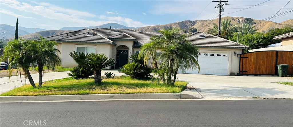 3905 La Hacienda Drive Property Photo 1