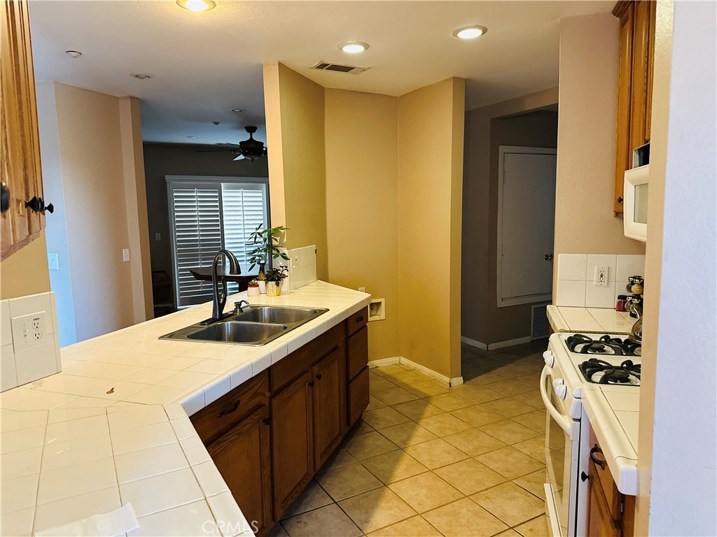 3905 La Hacienda Drive Property Photo 5