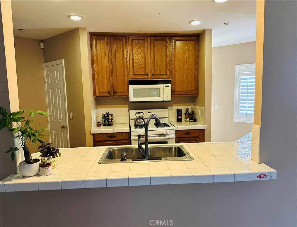 3905 La Hacienda Drive Property Photo 6