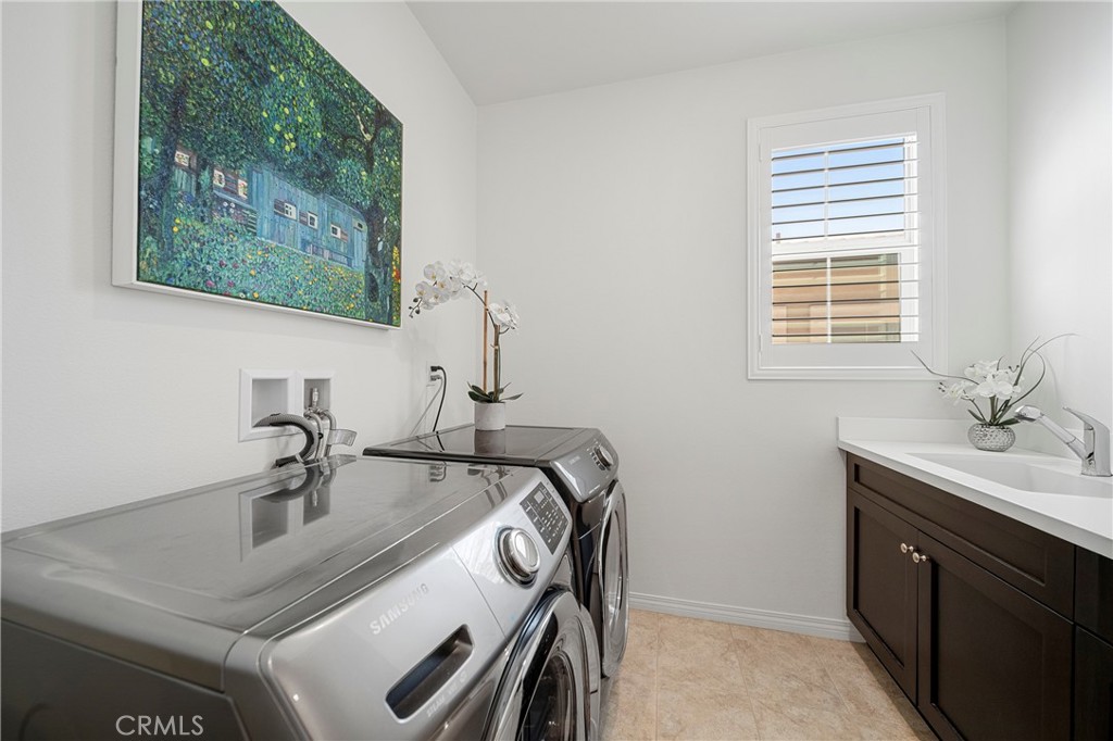 133 Hemisphere Property Photo 26