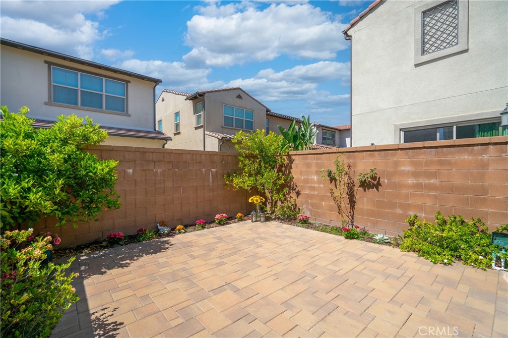 133 Hemisphere Property Photo 43