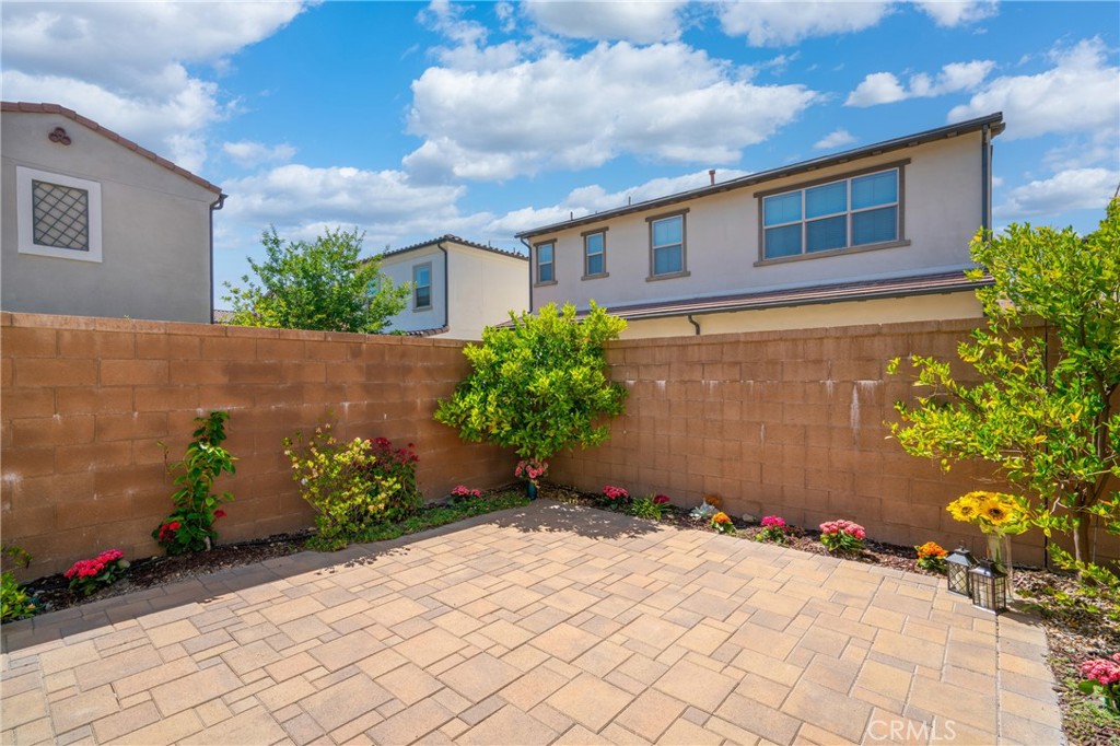 133 Hemisphere Property Photo 45