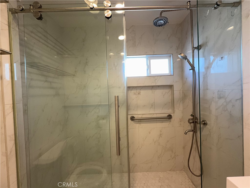 2528 Whitney Drive Property Photo 19