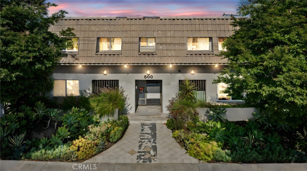 800 N Eucalyptus Avenue 108 Property Photo 1