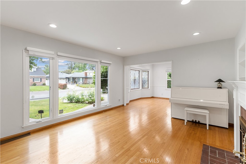 136 W Pamela Road Property Photo 6