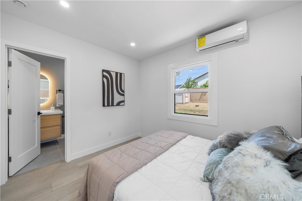 16082 Athol Street Property Photo 13