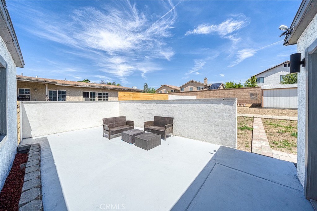 16082 Athol Street Property Photo 24