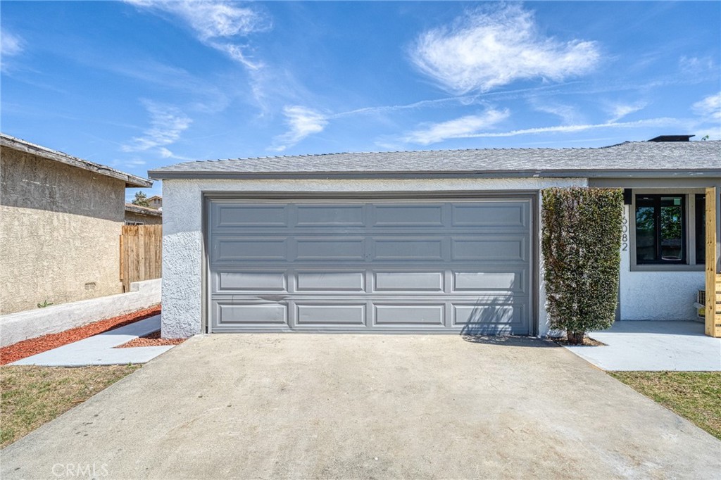 16082 Athol Street Property Photo 25