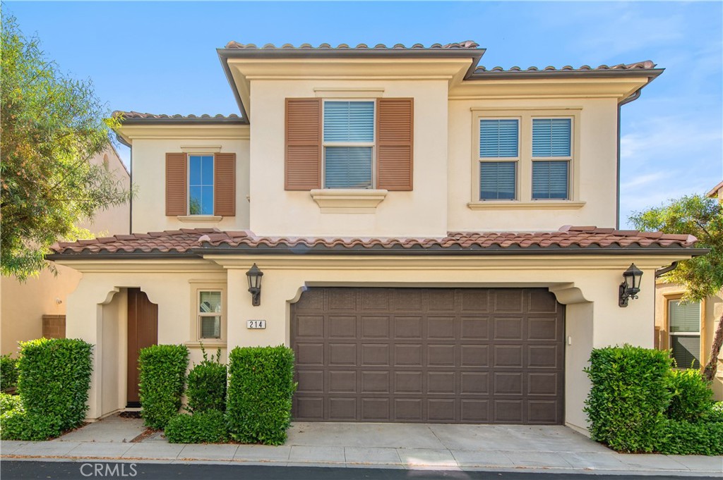 214 Bright Poppy Property Photo 1