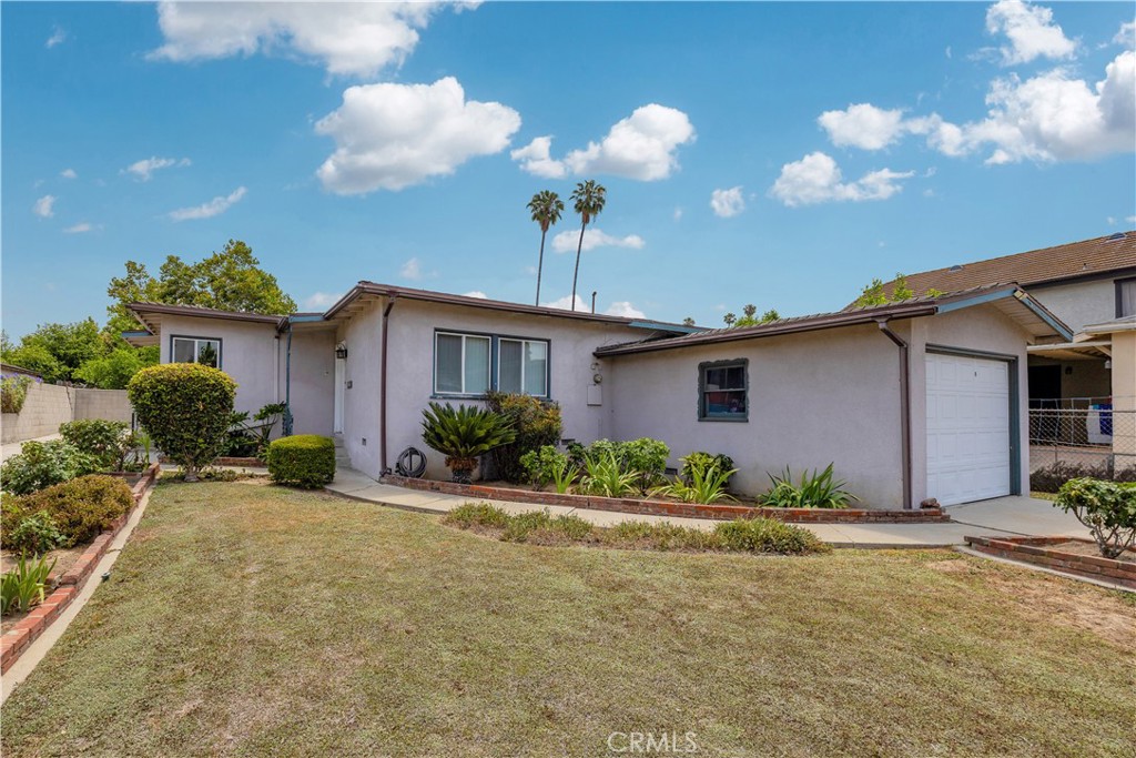 436 S Ynez Avenue Property Photo 1