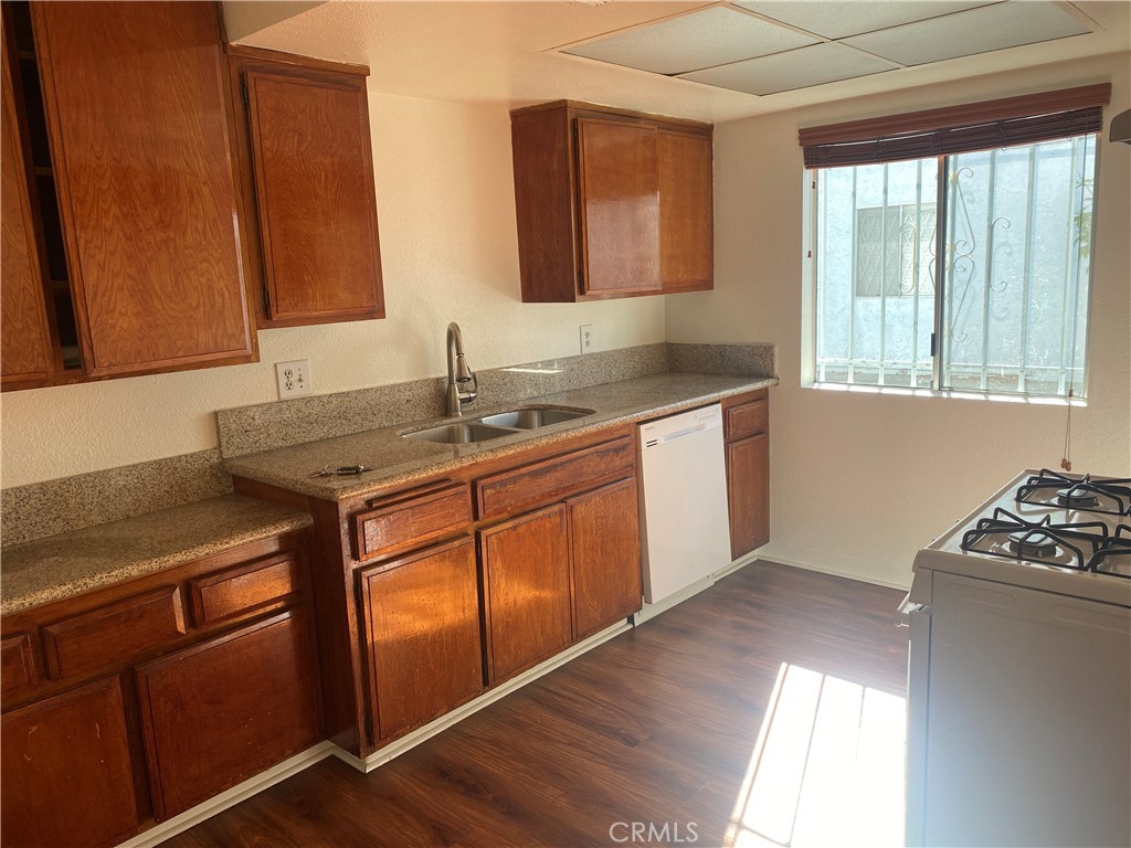 1813 Pepper Street 2 Property Photo 1