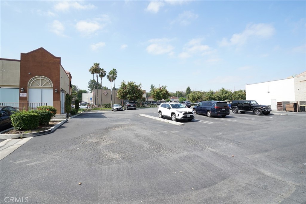 E Colima Road Property Photo 24