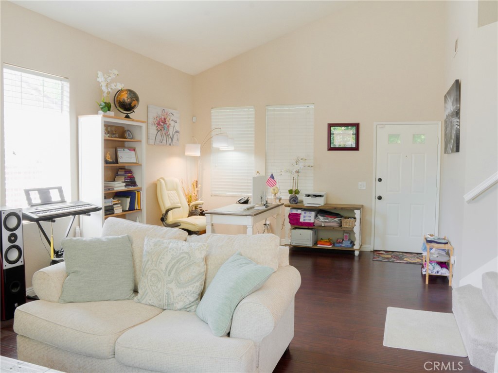 138 Greenhedge Lane Property Photo 4