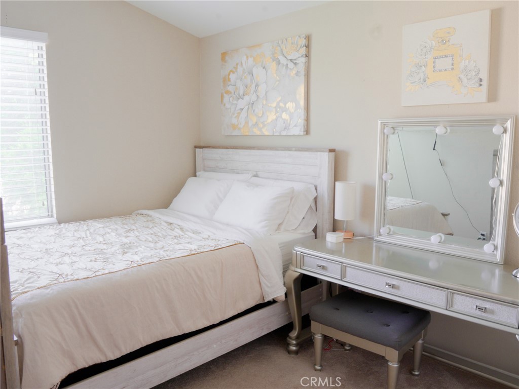 138 Greenhedge Lane Property Photo 12