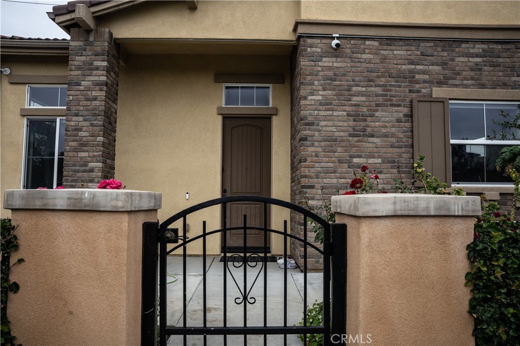 21125 Normandie Avenue Property Photo 4