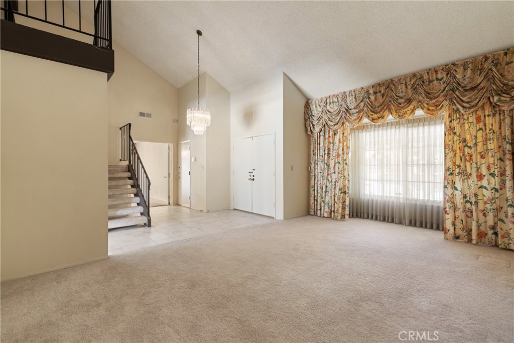 2258 Oldridge Drive Property Photo 4