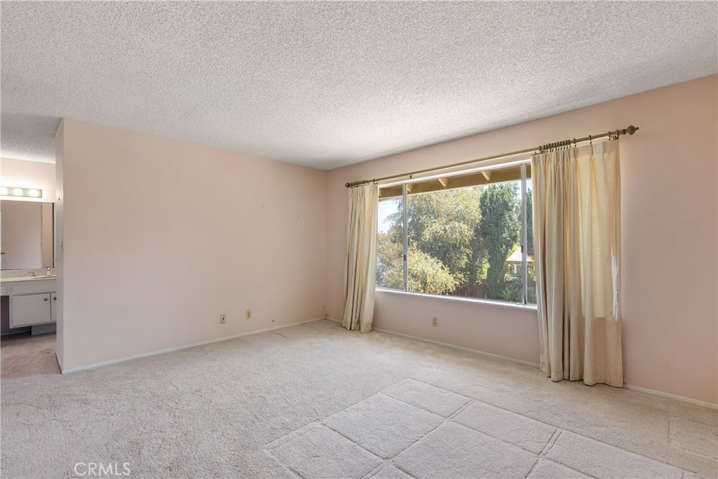2258 Oldridge Drive Property Photo 16