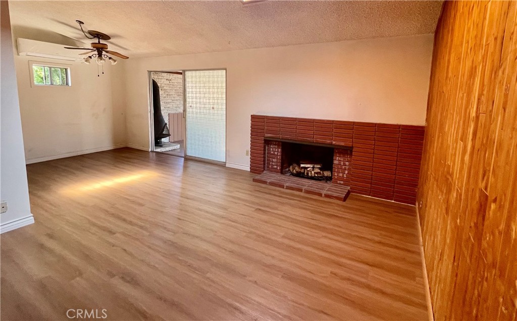 5809 Los Alamos Street Property Photo 6