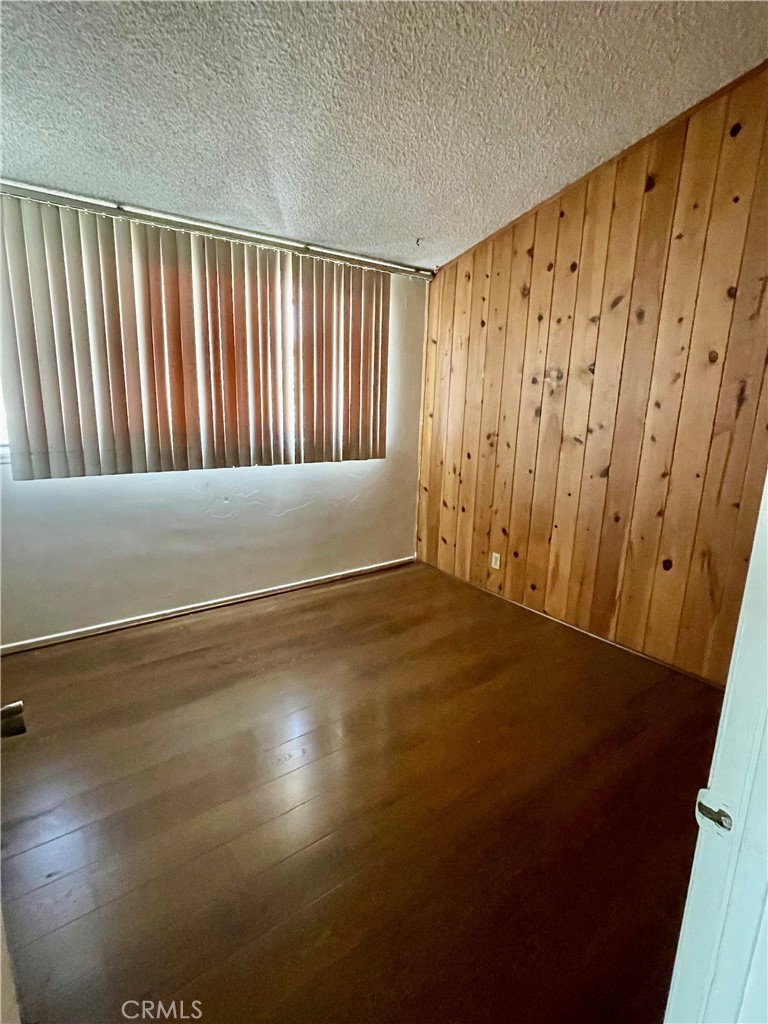 5809 Los Alamos Street Property Photo 10
