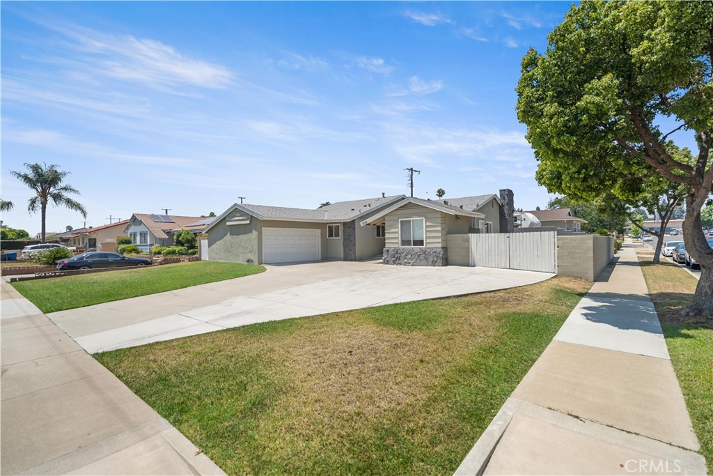 1322 W 6th Street Property Photo 2