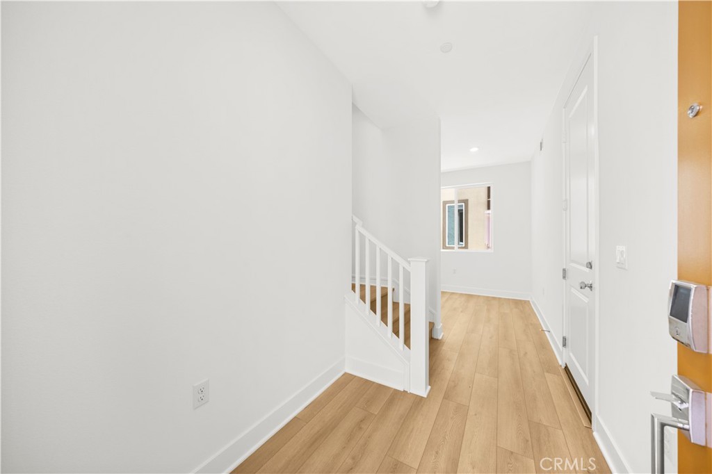 470 Lobata Property Photo 4