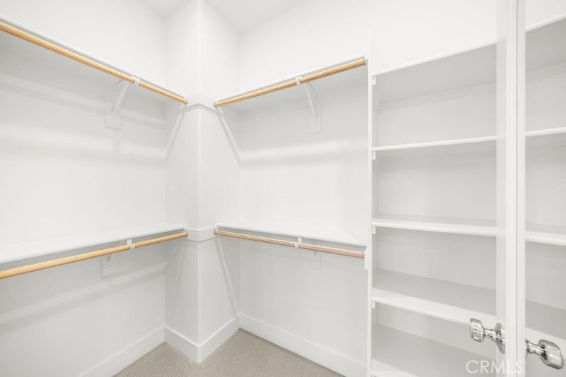470 Lobata Property Photo 13