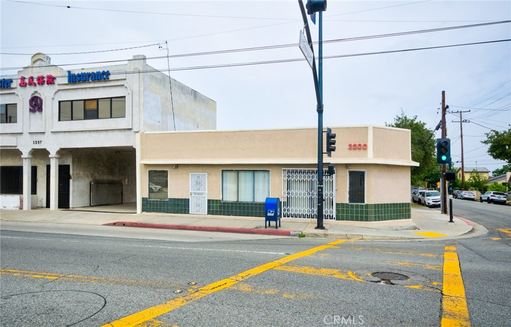 3200 Del Mar Avenue Property Photo 2