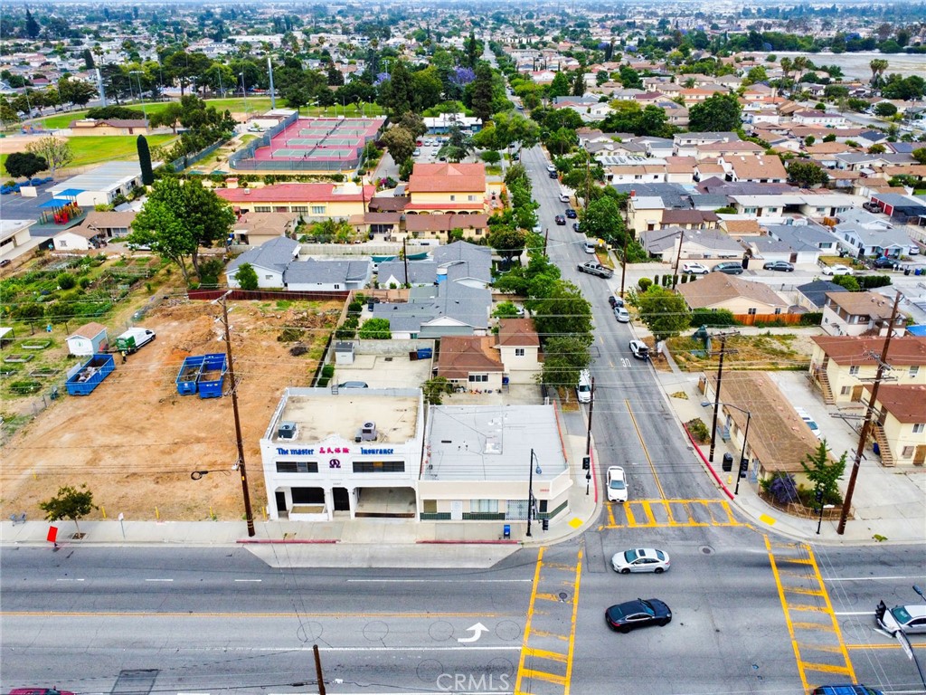 3200 Del Mar Avenue Property Photo 7
