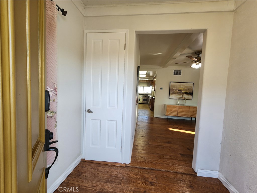 8420 E Hermosa Drive Property Photo 6