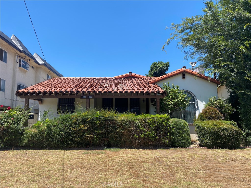 1801 W Commonwealth Avenue Property Photo 1