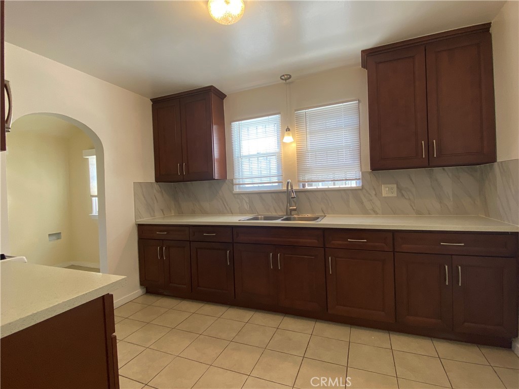 1801 W Commonwealth Avenue Property Photo 5