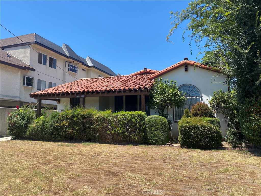 1801 W Commonwealth Avenue Property Photo 12