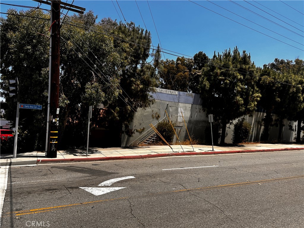 100 N Tustin Avenue Property Photo 3