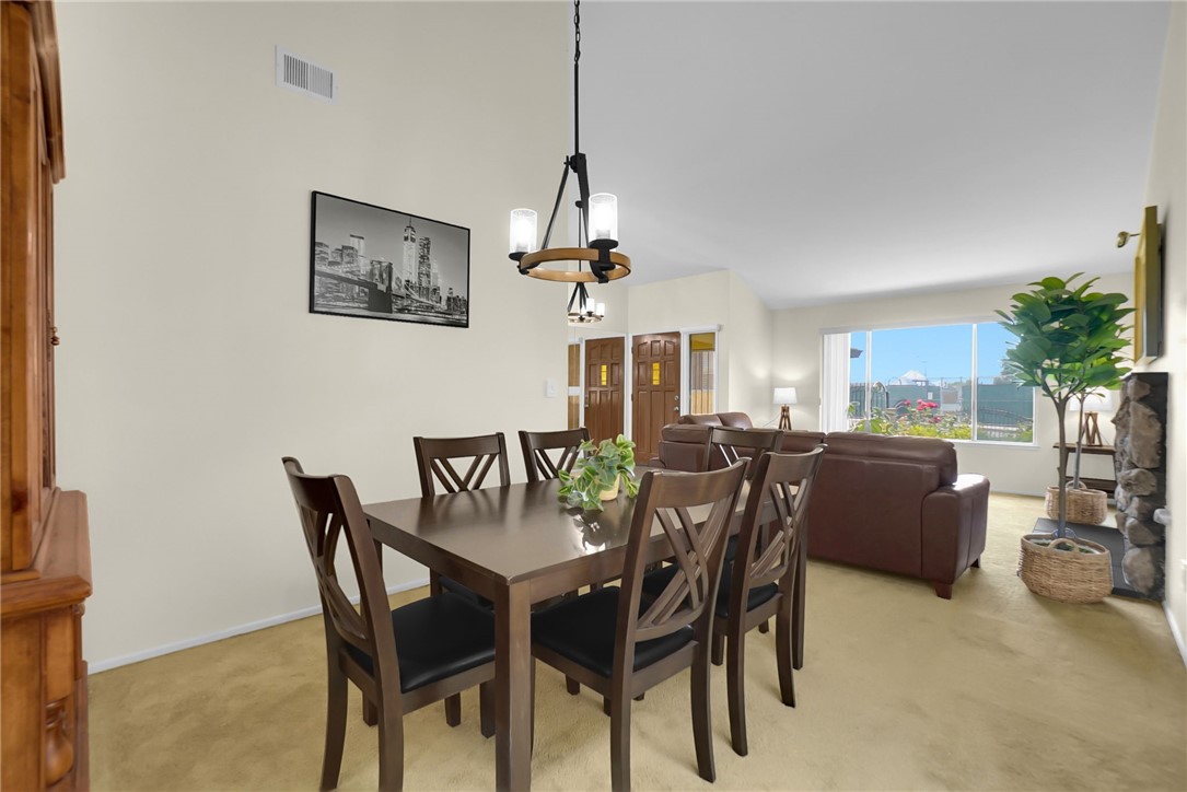 912 Jacmar Drive Property Photo 3