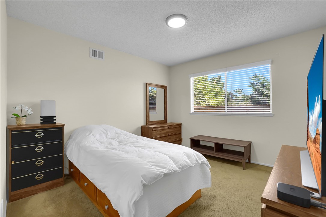 912 Jacmar Drive Property Photo 10