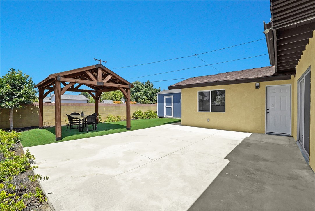 912 Jacmar Drive Property Photo 16