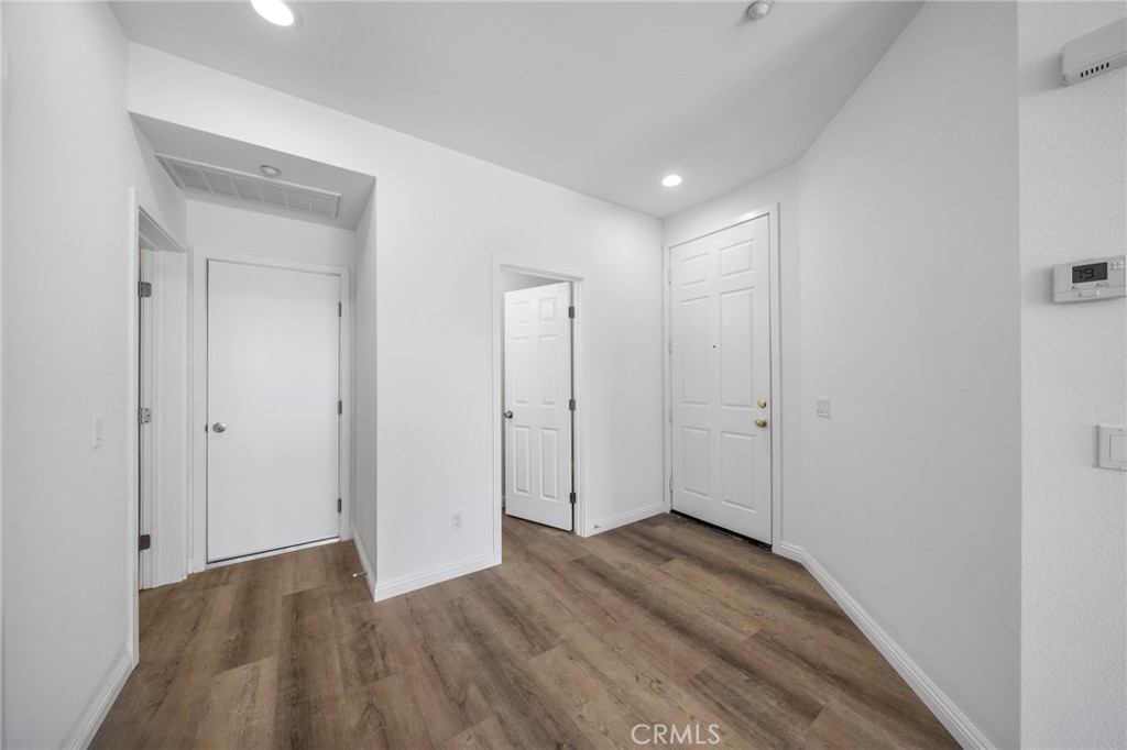 6285 Long Cove Drive Property Photo 5